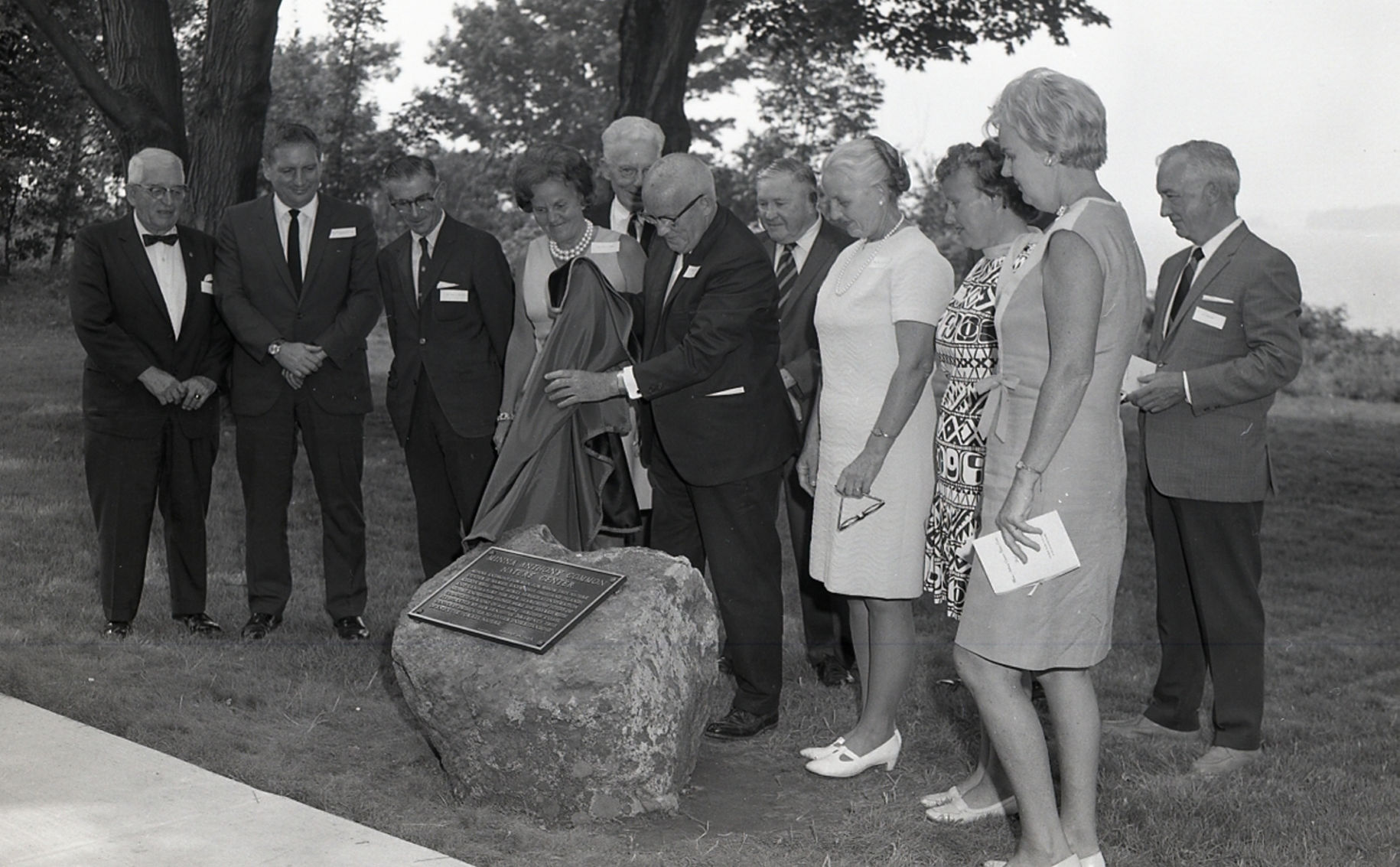 Minna Anthony Common Nature Center plaque unveiled